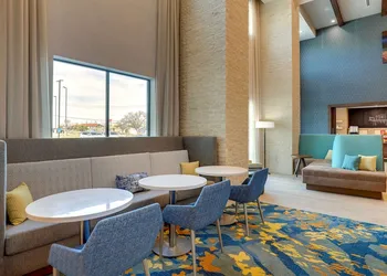 Hampton Inn & Suites Weatherford hotel thumbnail 5