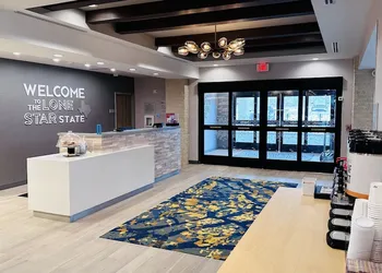 Hampton Inn & Suites Weatherford hotel thumbnail 6