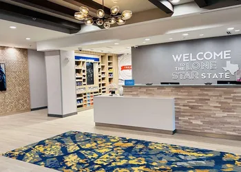Hampton Inn & Suites Weatherford hotel thumbnail 8