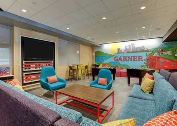 Tru By Hilton Raleigh Garner hotel thumbnail 7