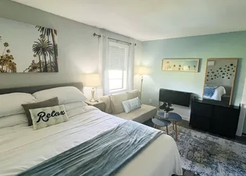 1915 Beach Club hotel thumbnail 7