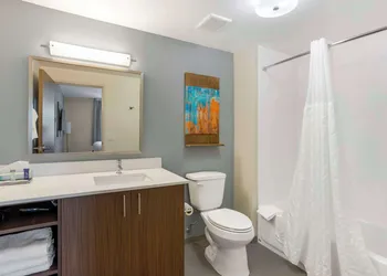 MainStay Suites North - Central York hotel thumbnail 8