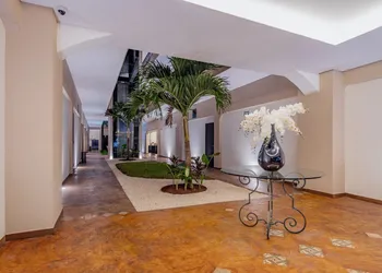 Hotel Plaza by Kavia hotel thumbnail 4