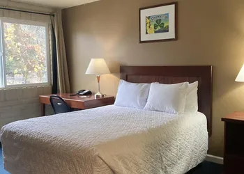 Travelodge by Wyndham Canyonville hotel thumbnail 4