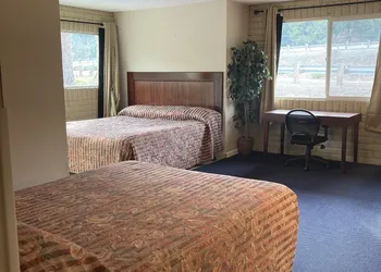 Travelodge by Wyndham Canyonville hotel thumbnail 6