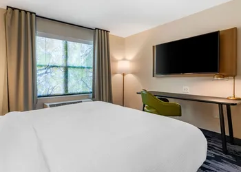 Fairfield Inn & Suites By Marriott North Conway hotel thumbnail 6