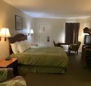Merrimac Inn & Suites hotel detail image 3