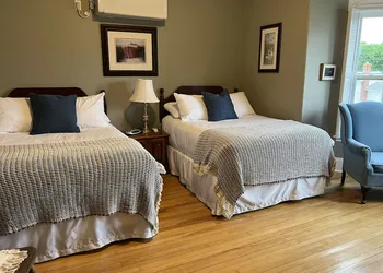 McLean House Bed & Breakfast hotel thumbnail 4