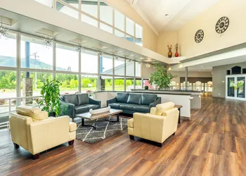 Quality Inn & Suites hotel thumbnail 4