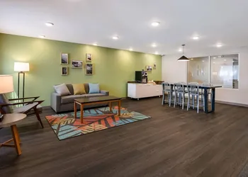 WoodSpring Suites Knoxville West hotel thumbnail 3