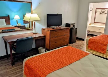 Howard Johnson BY Wyndham Hannibal hotel thumbnail 4