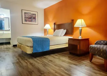 Howard Johnson BY Wyndham Hannibal hotel thumbnail 7