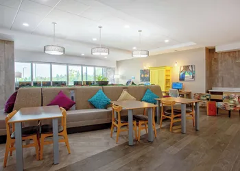 Home2 Suites by Hilton Vero Beach I-95 hotel thumbnail 3