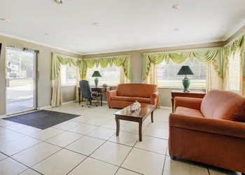 OYO Hotel Douglas GA US-441 hotel thumbnail 3
