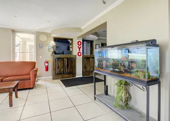 OYO Hotel Douglas GA US-441 hotel thumbnail 5
