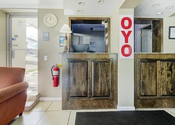 OYO Hotel Douglas GA US-441 hotel thumbnail 6