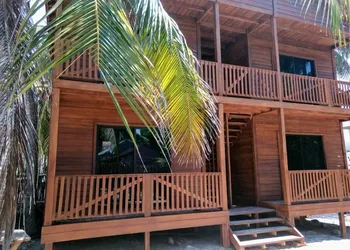 El Regalo El Cuyo hotel thumbnail 6