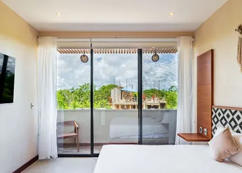 Solemn Peaceful Condos by The Spot Rentals hotel thumbnail 4