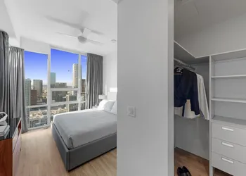 Level Los Angeles Downtown - South Olive hotel thumbnail 4
