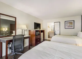 SureStay Hotel by Best Western Sarasota Lido Beach hotel thumbnail 5