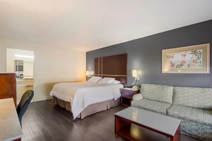 SureStay Hotel by Best Western Sarasota Lido Beach hotel detail image 6
