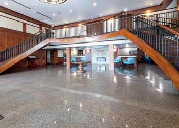 HomeTowne Studios by Red Roof Wilmington - New Castle hotel thumbnail 2