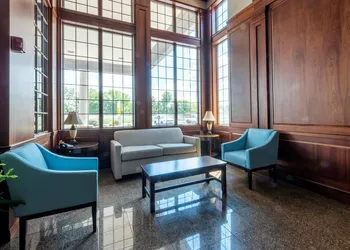 HomeTowne Studios by Red Roof Wilmington - New Castle hotel thumbnail 7
