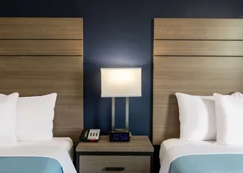 Baymont by Wyndham Laredo hotel thumbnail 5