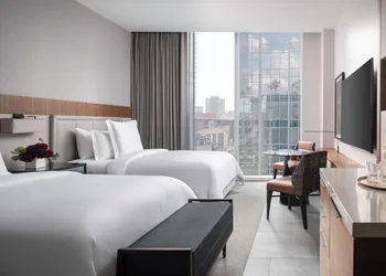 Four Seasons Nashville hotel thumbnail 5