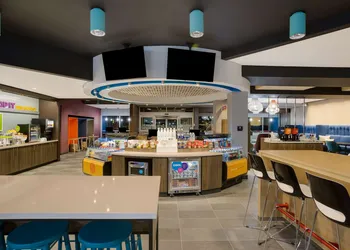 Tru By Hilton Traverse City hotel thumbnail 7