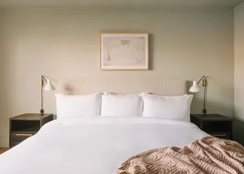 Hotel Solarena Newport Beach, a Dazzler Select by Wyndham hotel thumbnail 4
