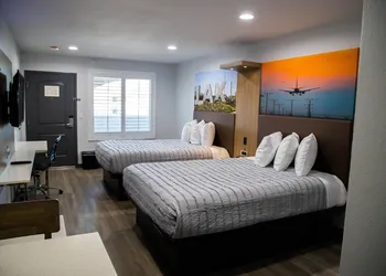 Pico Rivera Inn and Suites hotel thumbnail 4
