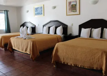 Hotel La Quinta Bonita hotel thumbnail 8
