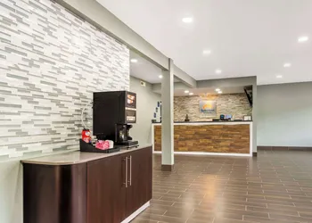 Suburban Studios LaVale-Cumberland hotel thumbnail 4
