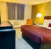 Super 8 by Wyndham Benton Harbor - St. Joseph hotel detail image 3