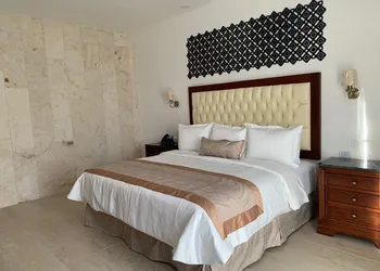 Real Hispano hotel thumbnail 5