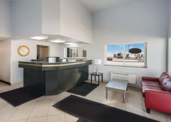 SureStay Hotel by Best Western Wells hotel thumbnail 2
