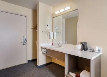 SureStay Hotel by Best Western Wells hotel thumbnail 7