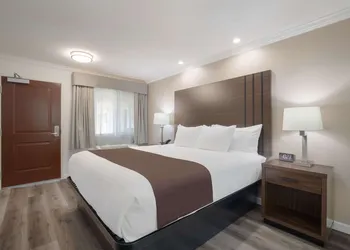 SureStay Plus By Best Western Upland Ontario North hotel thumbnail 6