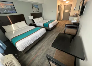 Travelodge by Wyndham Marathon hotel thumbnail 7