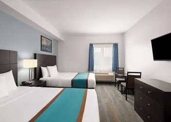 Travelodge by Wyndham Marathon hotel thumbnail 8