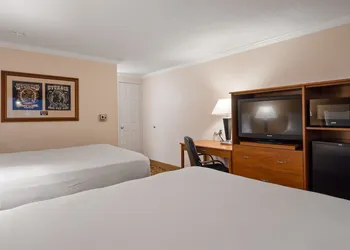 Sturgis Lodge & Suites, Travelodge by Wyndham hotel thumbnail 5