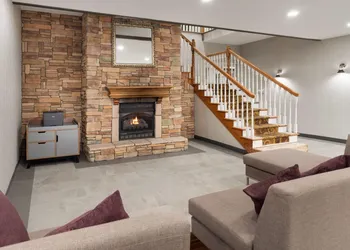 Wingate Suites By Wyndham Mansfield hotel thumbnail 5