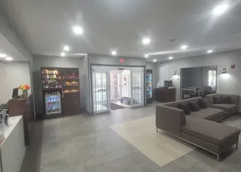 Wingate Suites By Wyndham Mansfield hotel thumbnail 7