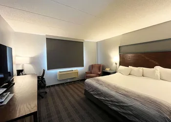 AmericInn by Wyndham Ladysmith hotel thumbnail 8
