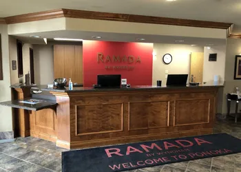 Ramada by Wyndham Ponoka hotel thumbnail 2