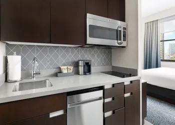 Residence Inn Marriott New York Downtown Manhattan/WTC Area hotel thumbnail 8