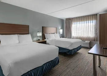 MainStay Suites Lexington I-75 hotel thumbnail 6