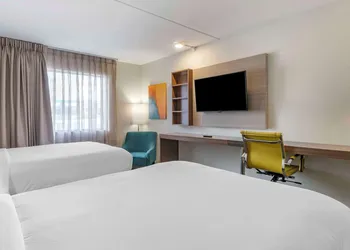 MainStay Suites Lexington I-75 hotel thumbnail 8