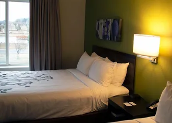 Sleep Inn at Discovery Park of America hotel thumbnail 8